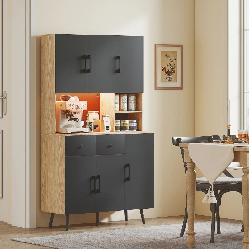 Despensa Ludlow integrada en una cocina de estilo moderno