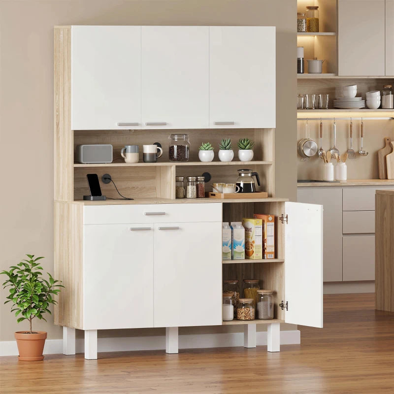 Despensa Passau usada como mueble auxiliar en un comedor
