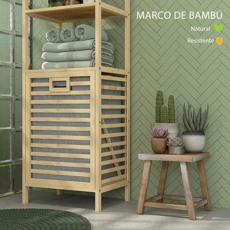 Detalle de los paneles de listones de bambú que favorecen la ventilación