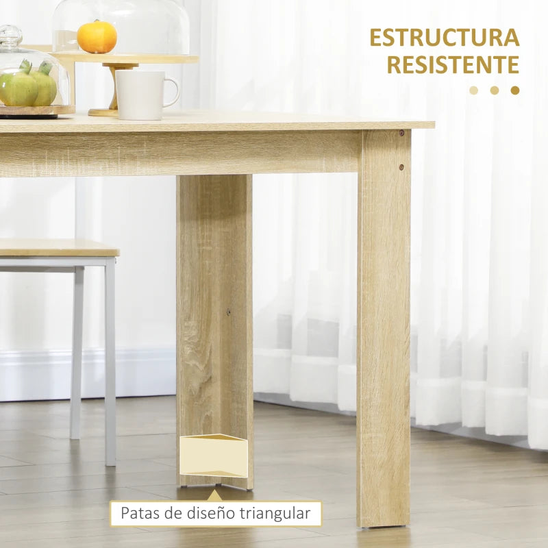 Detalle de las patas rectas gruesas de la mesa de comedor de roble