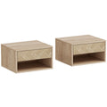 Set de 2 mesitas de noche colgantes Sedona en madera natural a ambos lados de la cama