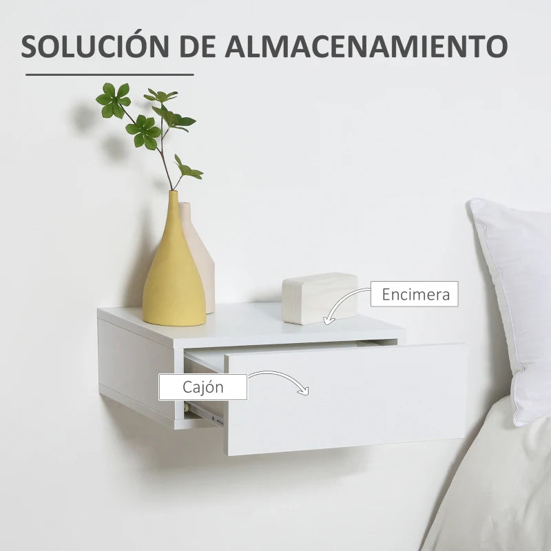 Cajón abierto con objetos personales guardados