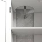 Estantes abiertos laterales del mueble bajo lavabo Bulnes con toallas