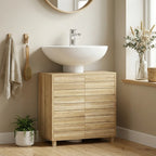 Mueble bajo lavabo Helsinki instalado en un baño pequeño