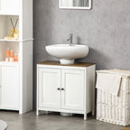 Mueble bajo lavabo Torgny colocado en un baño pequeño y ordenado