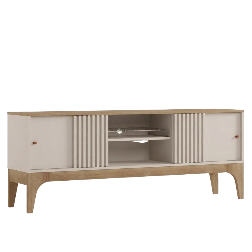 Mueble Arabesco usado como aparador en un comedor