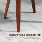 Detalle de las patas cónicas de madera en tono nogal oscuro de la silla