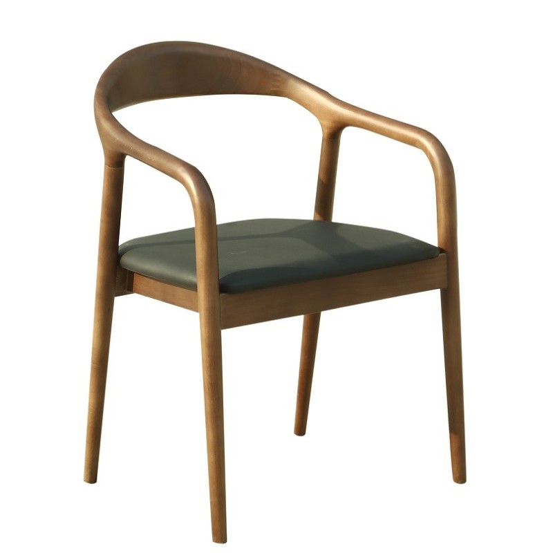 Sillón de comedor Nero en madera de haya color nogal con asiento de polipiel negra