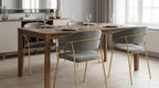 Sillones Gala alrededor de una mesa de mármol en un comedor elegante