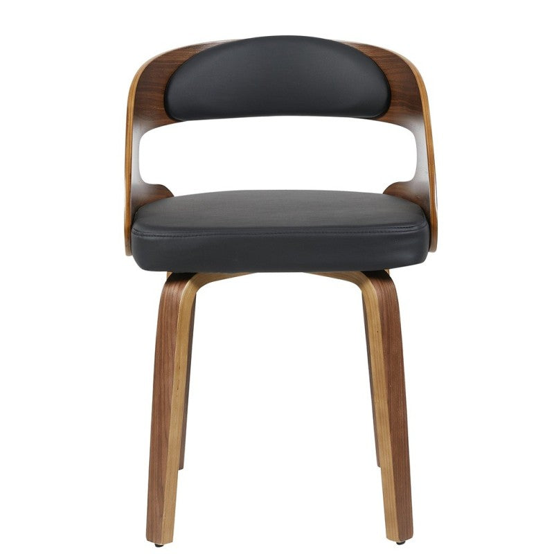 Detalle del asiento tapizado en polipiel negra